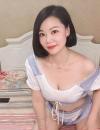 返食妩媚风韵熟女